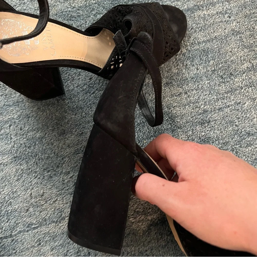 Vince Camuto Gidge Black Sandals Size 7.5M - Picture 5 of 12